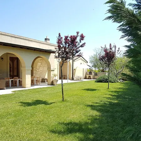 مزرعة للإقامة Masseria Sucea *